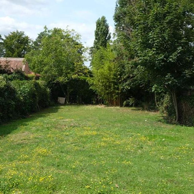 Woning te huur in Wezembeek-Oppem voor € 3.300 met 5 slaapkamers - Foto 1