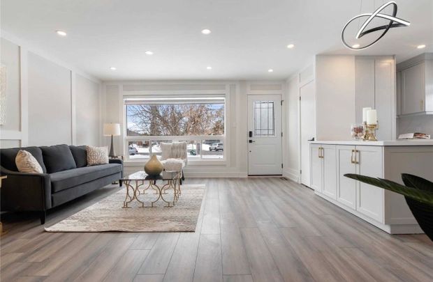 For Lease - 139 Maurice Court, Newmarket, Ontario - Photo 1