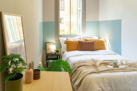 Carrer de Sant Pere Més Alt, Barcelona, Catalonia 08003 - Photo 4