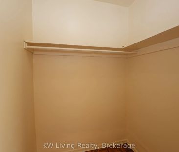 480 Lakeshore Road E #112 - Photo 1