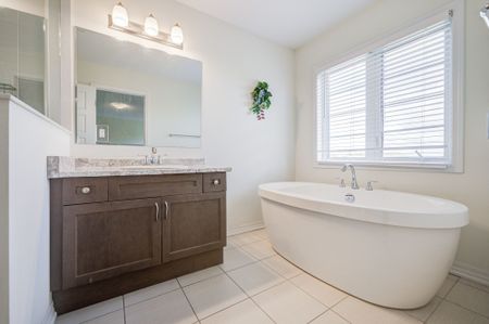 For Lease - 3457 Eternity Way, Oakville, Ontario - Photo 3