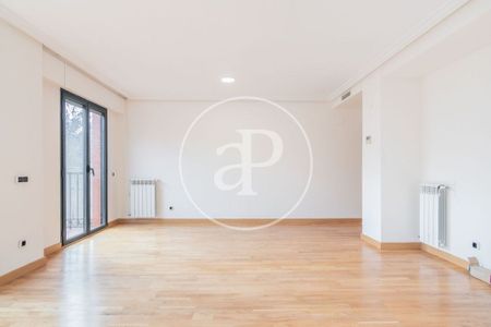 4 bedroom luxury Flat for rent in Madrid, Autonomous Region of Madrid - Photo 4