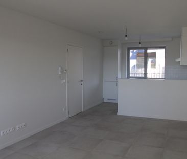 Appartement te huur in Sint-Niklaas - Photo 2