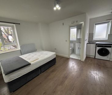 Studio to rent - Photo 4