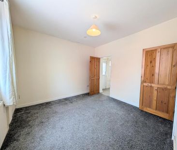 2 bedroom house to rent - Photo 3