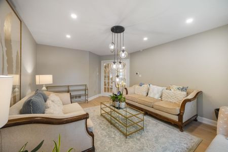 For Lease - 5 Waverley Crescent, Richmond Hill, Ontario - Photo 2