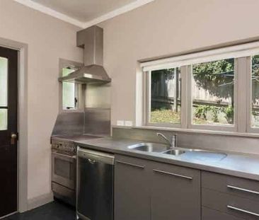 Location - Location - Location - Photo 5