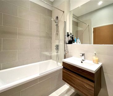 Chertsey Street, Guildford, Surrey, GU1 4HL - Photo 4