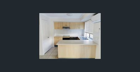 OWNER PAYS WATER BILL- Great location Unit in Mansfield State School Catchment - Photo 5