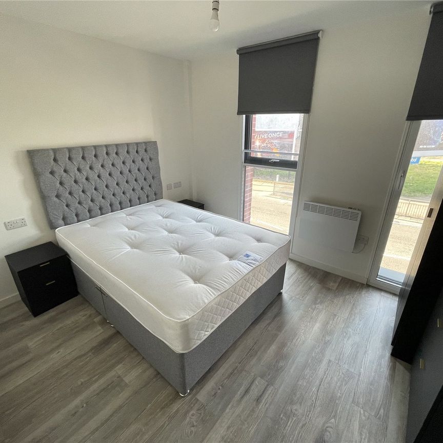 1 bedroom Flat To Rent - Photo 1