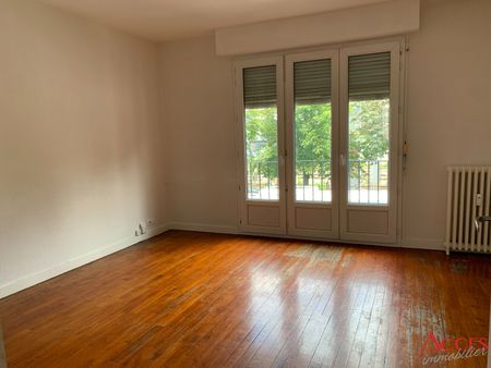 Location Appartement 4 pièces 81m² - Photo 2
