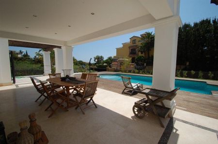 Detached Villa · The Golden Mile - Photo 3