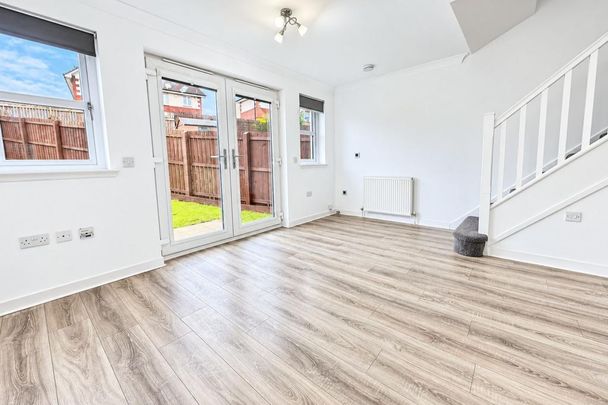 2 bedroom terraced house to rent - Photo 1