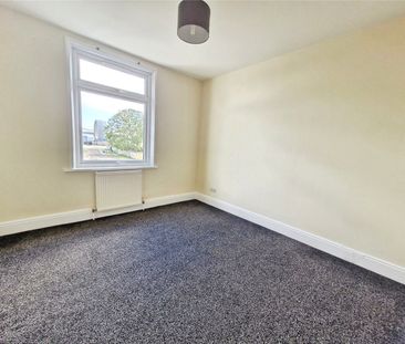 3 bedroom house to rent Southampton Road, Portsmouth, PO6 - Photo 5