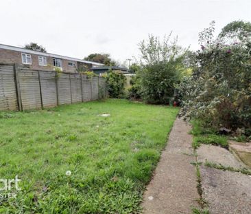 3 bedroom terraced house to rent - Photo 5