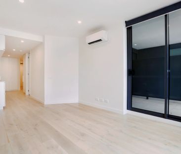 1Bedrooms, 1Bathrooms - Photo 2