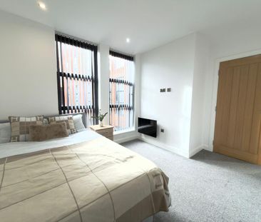 1 bedroom in a flat share to rent - Photo 3