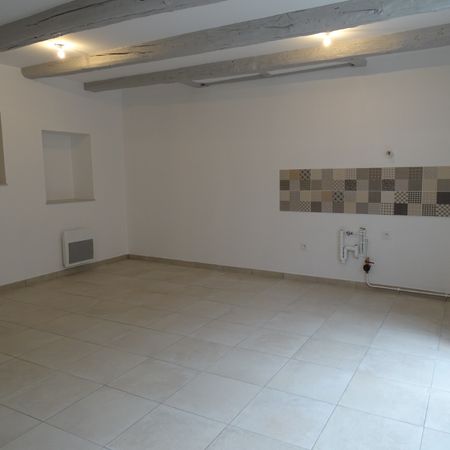 Location Appartement 2 pièces 46m² TINTENIAC 35190 - Photo 4