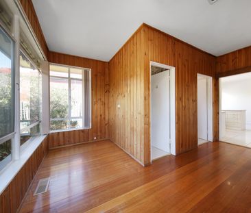 4 Stratford Ave, Bentleigh East VIC 3165 - House For Rent | Domain - Photo 3