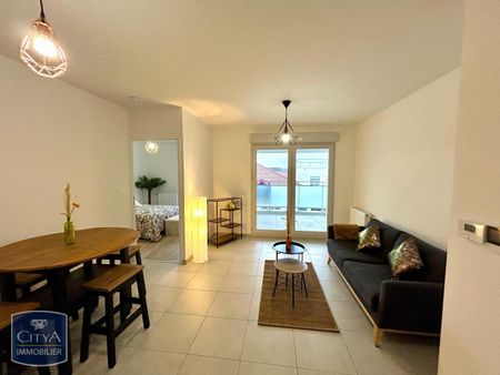 Location Appartement 2 pièces 38m² BOURG EN BRESSE 01000 - Photo 3