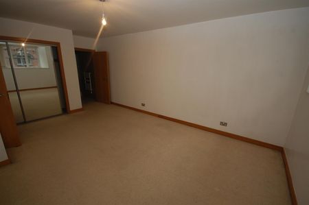 East Float Quay Dock Road Birkenhead, 2 bedroom, Flat - Photo 5