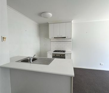 106/416 St Kilda Road - Photo 2