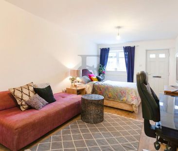 Studio to rent - Photo 4