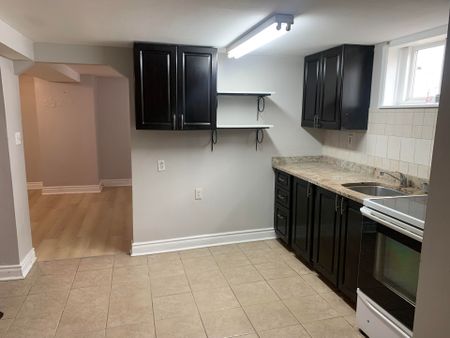 For Lease - 5 Tulloch Drive Unit# ( Lower ), Ajax, Ontario - Photo 2