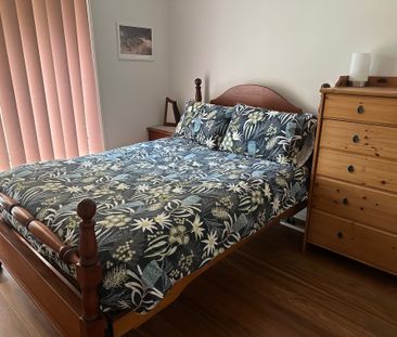 Helensvale - Photo 4