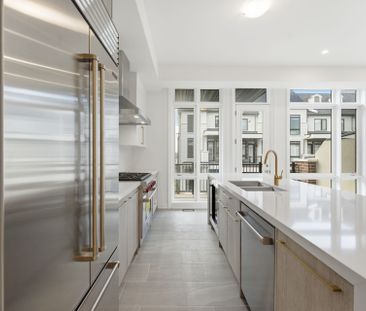 For Lease - 2A McCachen Street, Richmond Hill, Ontario - Photo 5