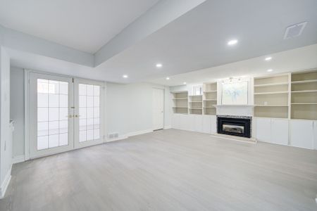 For Lease - 326 Jaybell Grove, Toronto, Ontario - Photo 4