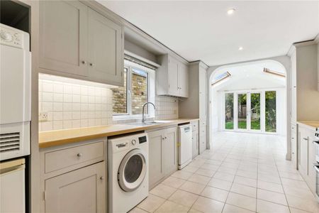 Swaffield Road, London, SW18 3AQ - Photo 4