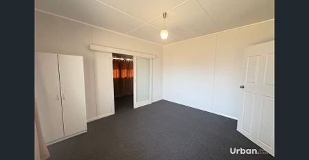 Four Bedroom home in Weston For Lease! - Photo 2