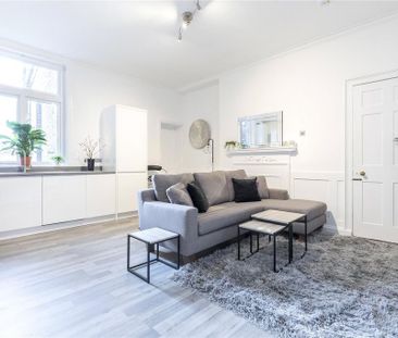 3 bedroom apartment to rent - Photo 1