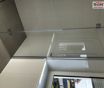 Moderne Traumwohnung mit Balkon und Carport in Schwarzau am Steinfeld - Photo 2