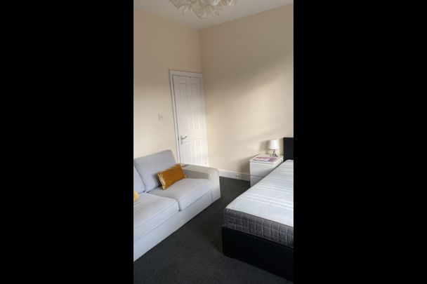 Studio Flat, Gloucester Drive, N4 - Photo 1