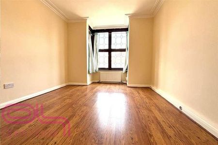 Hanworth Road, Hounslow, TW4 - Photo 3