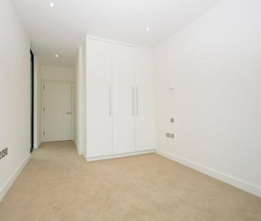 1 bedroom Flat To Let - Photo 2