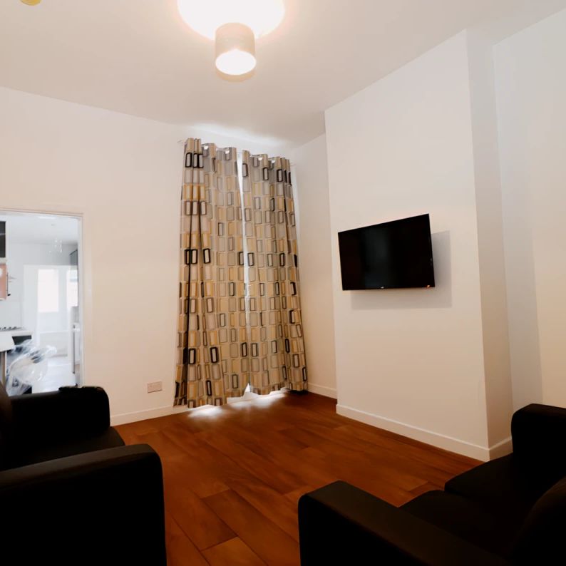 Entire Place·3B3B···62 Colchester Street - Photo 1