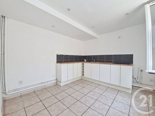 Location Maison 4 pièces 65m² FONTAINEBLEAU 77300 - Photo 1