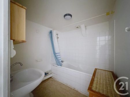 Location Appartement 1 pièce 33m² TROYES 10000 - Photo 4