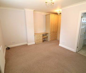 Rose Hill, Dorking, RH4 - Photo 2