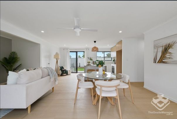 Stylishly Renovated Family Home in a Quiet Cul-de-Sac - Photo 1