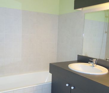 Location Appartement 2 pièces 43m² - Photo 4