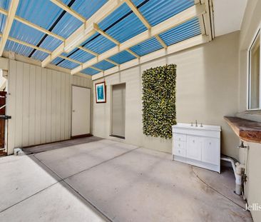 38 Milleara Road, Keilor East, Vic 3033 - Photo 2