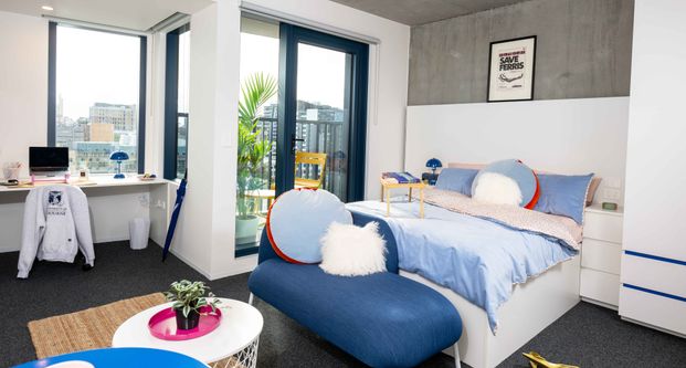 Ultra Studio - Photo 1