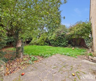 5 bedroom House - Roe Green Close, Hatfield - Photo 3