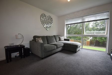 1 bedroom Maisonette - Millfield, Welwyn Garden City - Photo 2