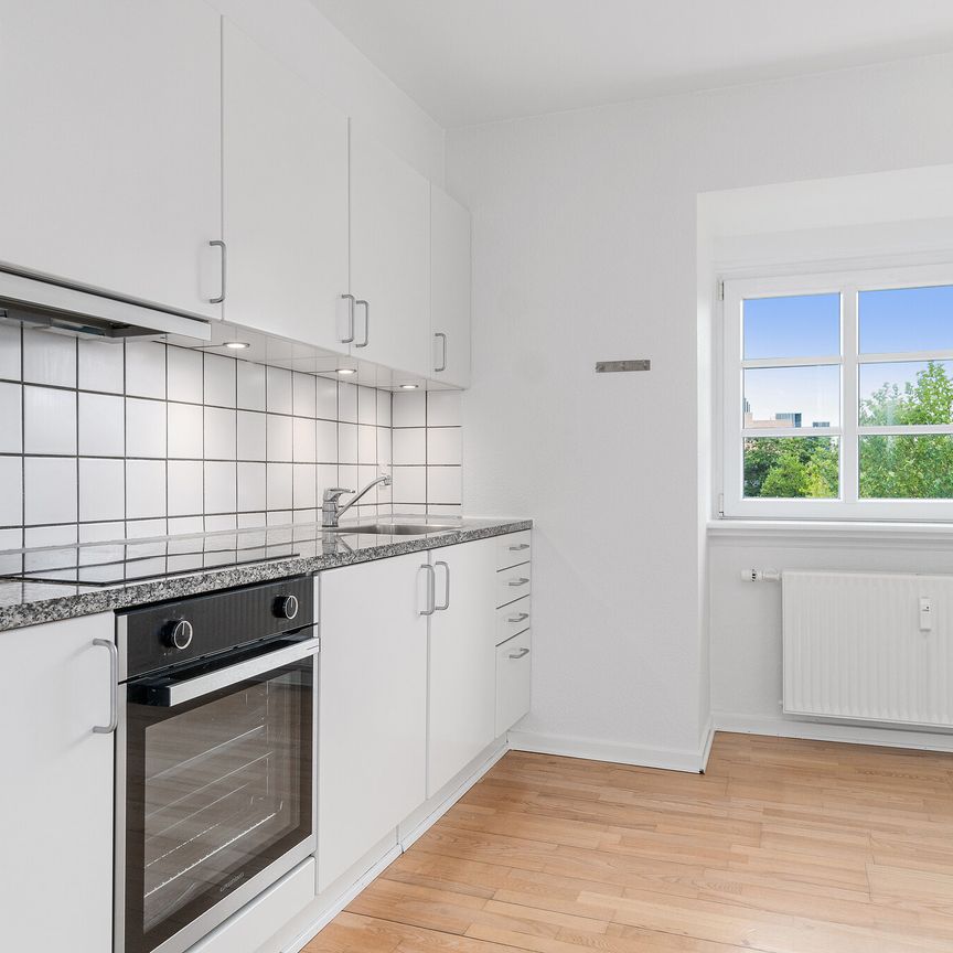 Skøn, central lejlighed i to etager - Foto 1
