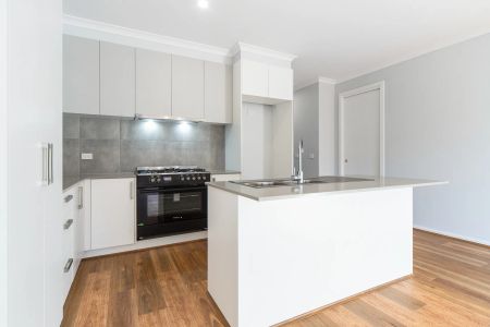 Brand New Coastal Retreat in the heart of Rosebud - Photo 4